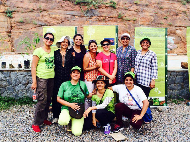 2014-8-1 Sarika,Madhumita,Malika,Shikha and Radhika Sethi..many thanks for braving the heat!Renu Kalagnanam visiting from Bangalore-great to have you back
